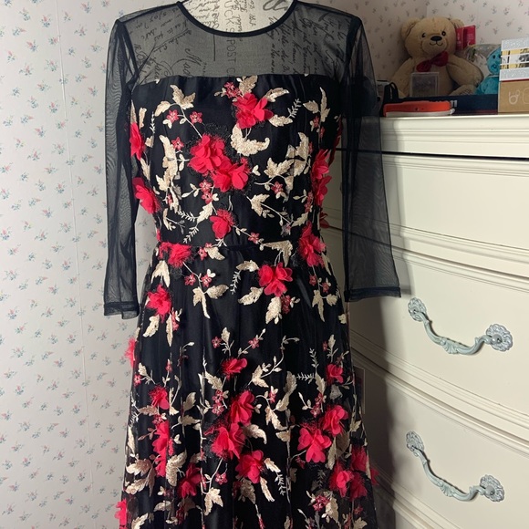 Alex Marie Floral Appliqué Maxi Dress - Picture 14 of 15